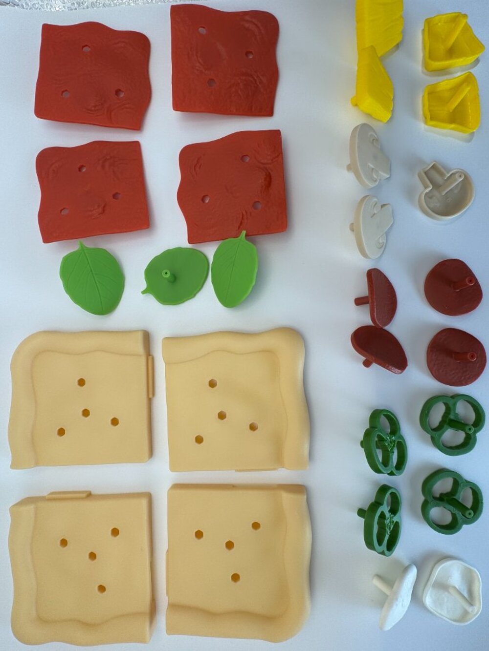 Ooni Casdon DIY Pizza Toy Pieces Crust Sauce Toppings